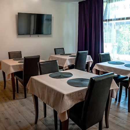 Bed and Breakfast Boutique Marlen Ghimbav Exterior foto