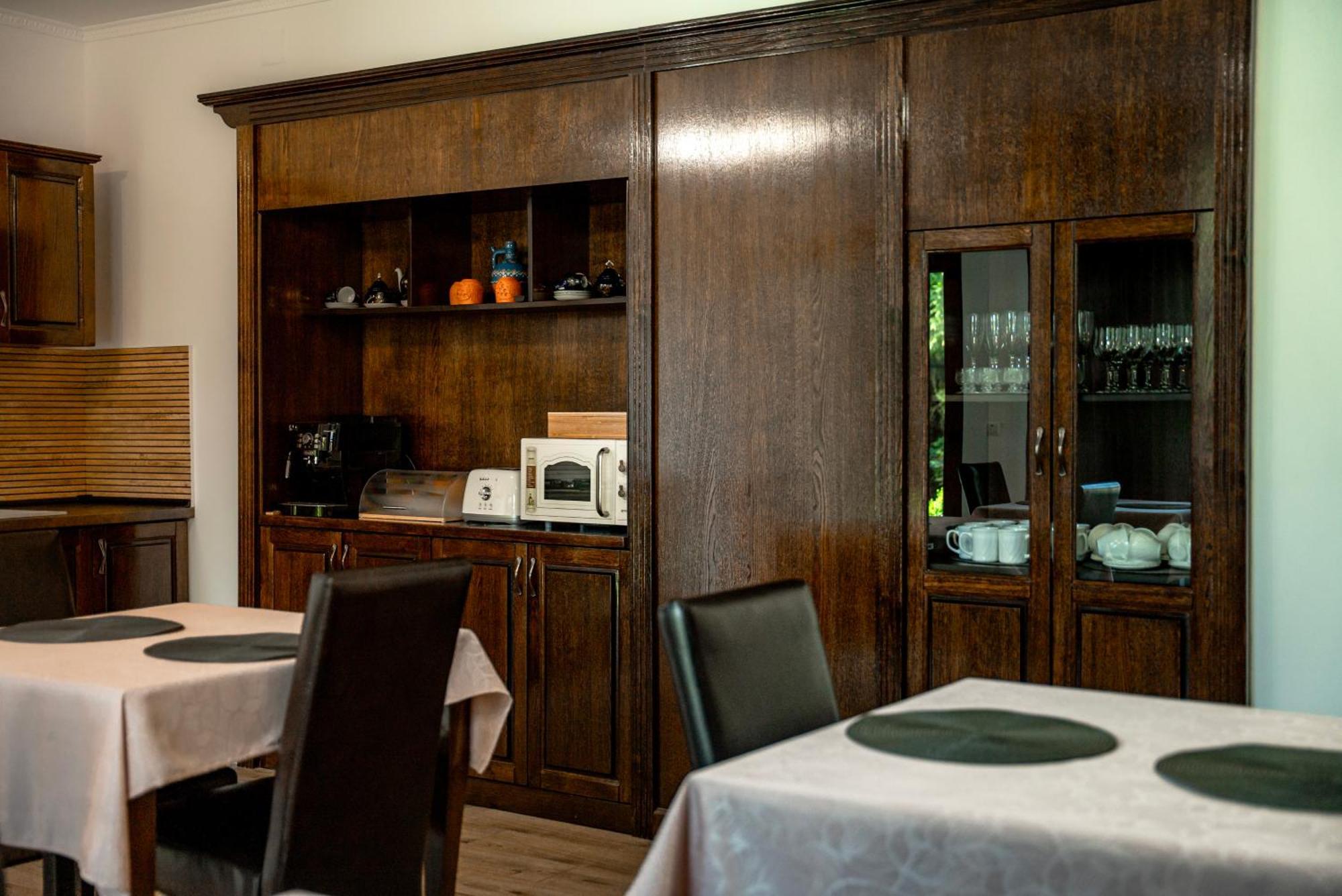 Bed and Breakfast Boutique Marlen Ghimbav Exterior foto