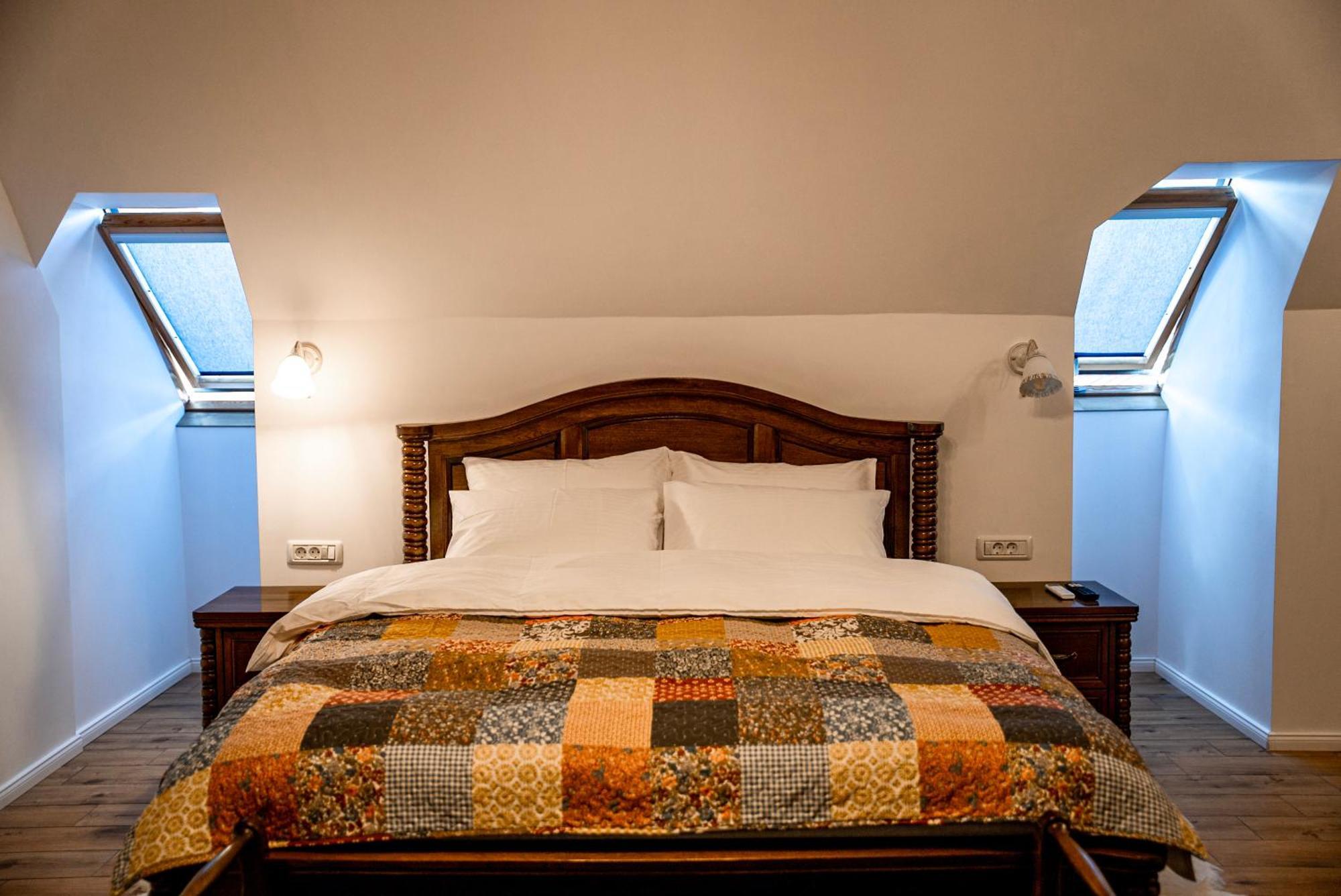 Bed and Breakfast Boutique Marlen Ghimbav Exterior foto