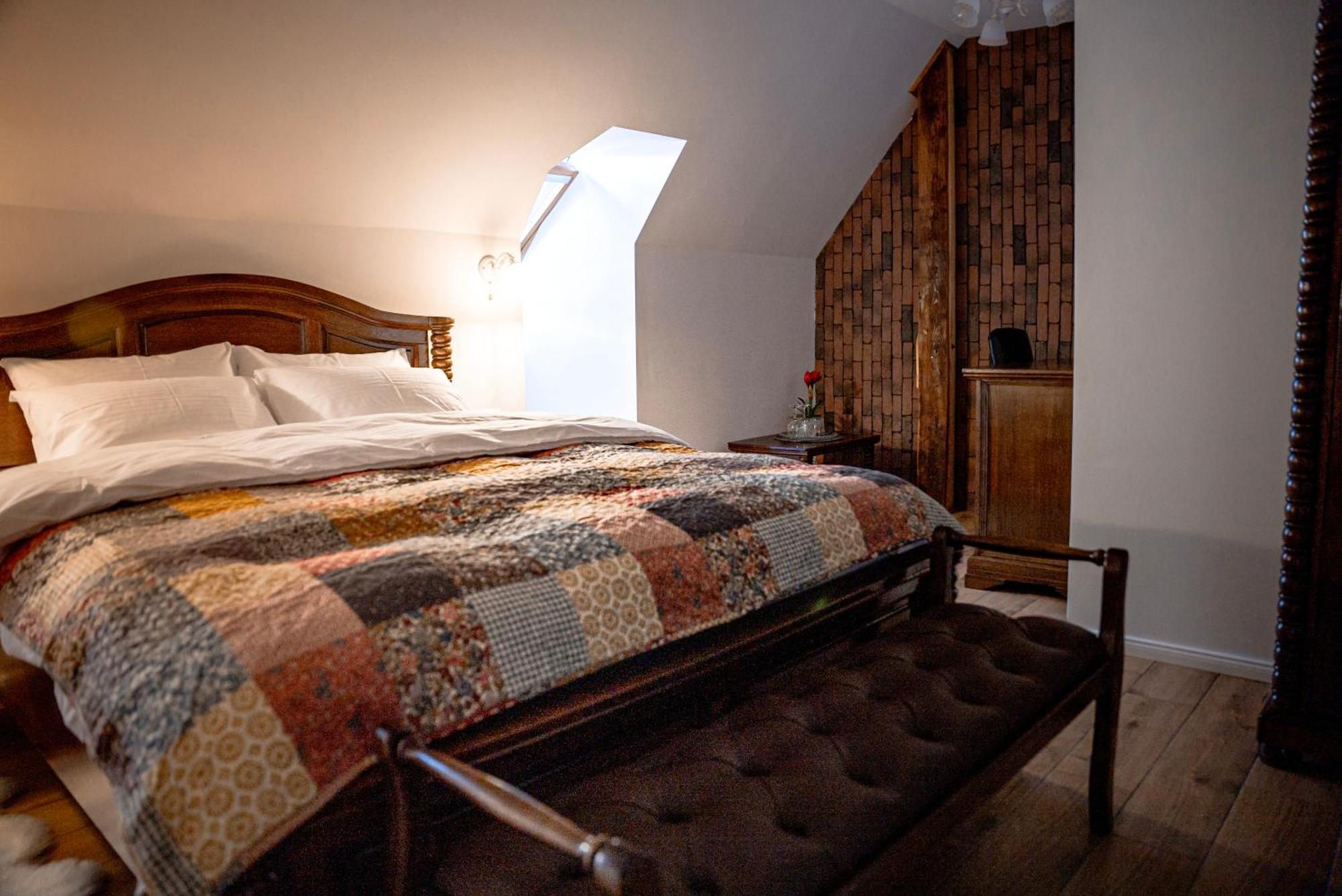 Bed and Breakfast Boutique Marlen Ghimbav Exterior foto