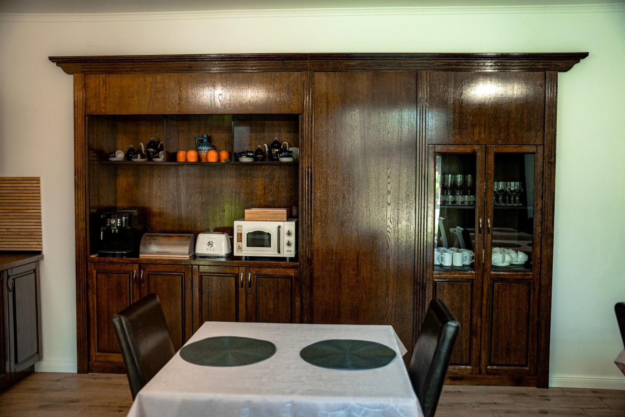 Bed and Breakfast Boutique Marlen Ghimbav Exterior foto