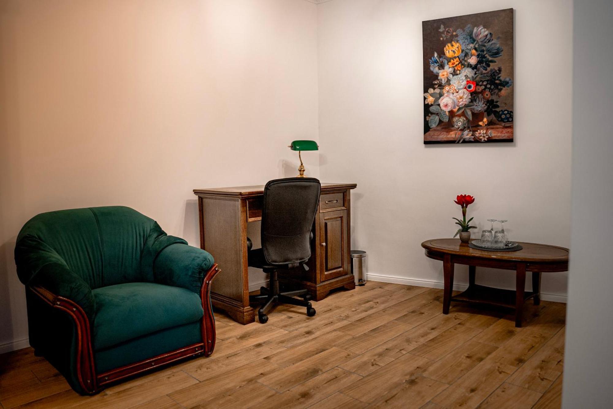 Bed and Breakfast Boutique Marlen Ghimbav Exterior foto