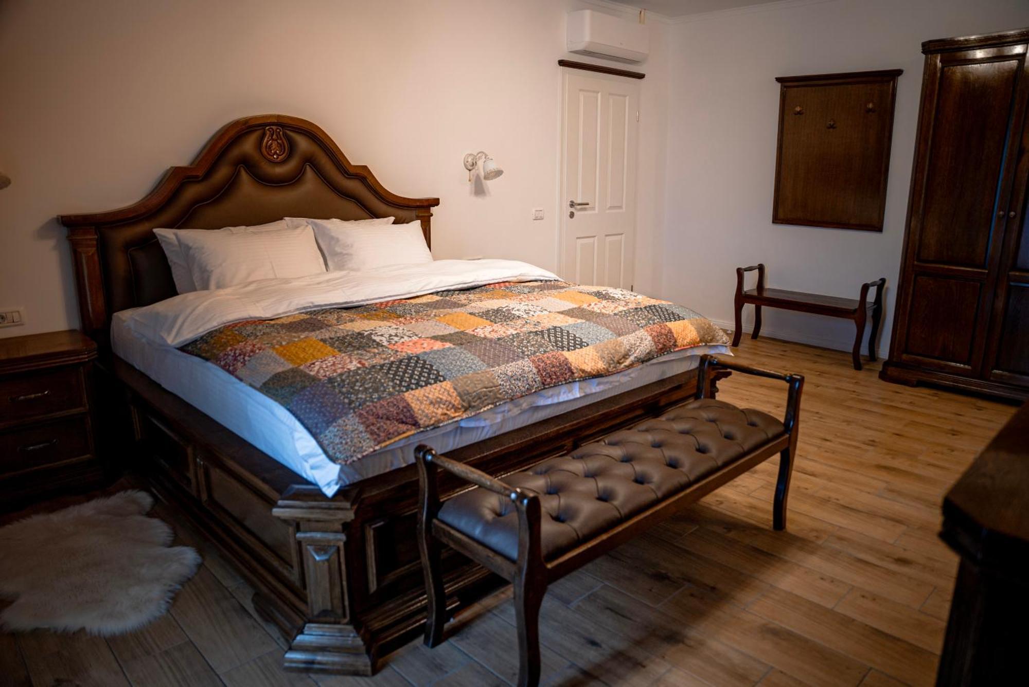 Bed and Breakfast Boutique Marlen Ghimbav Exterior foto