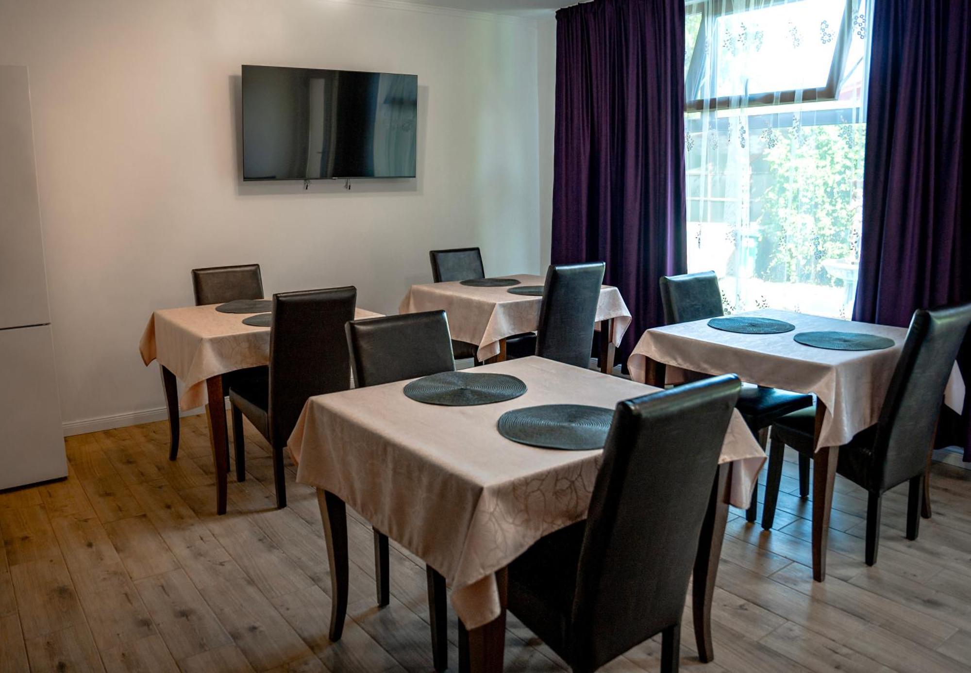 Bed and Breakfast Boutique Marlen Ghimbav Exterior foto